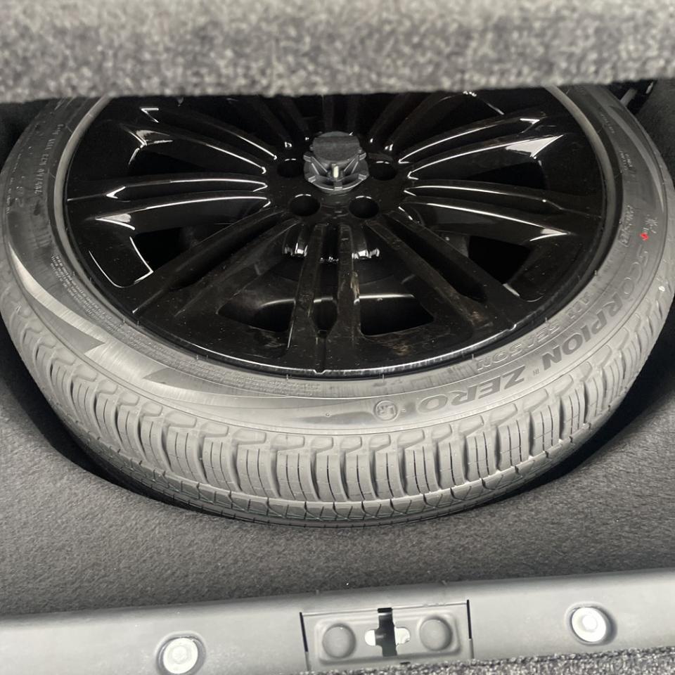 Land Rover Range Rover P400 SE SWB 2023