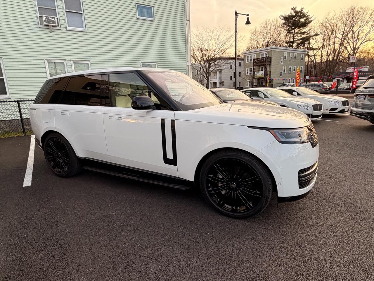 Land Rover Range Rover P400 SE SWB 2023