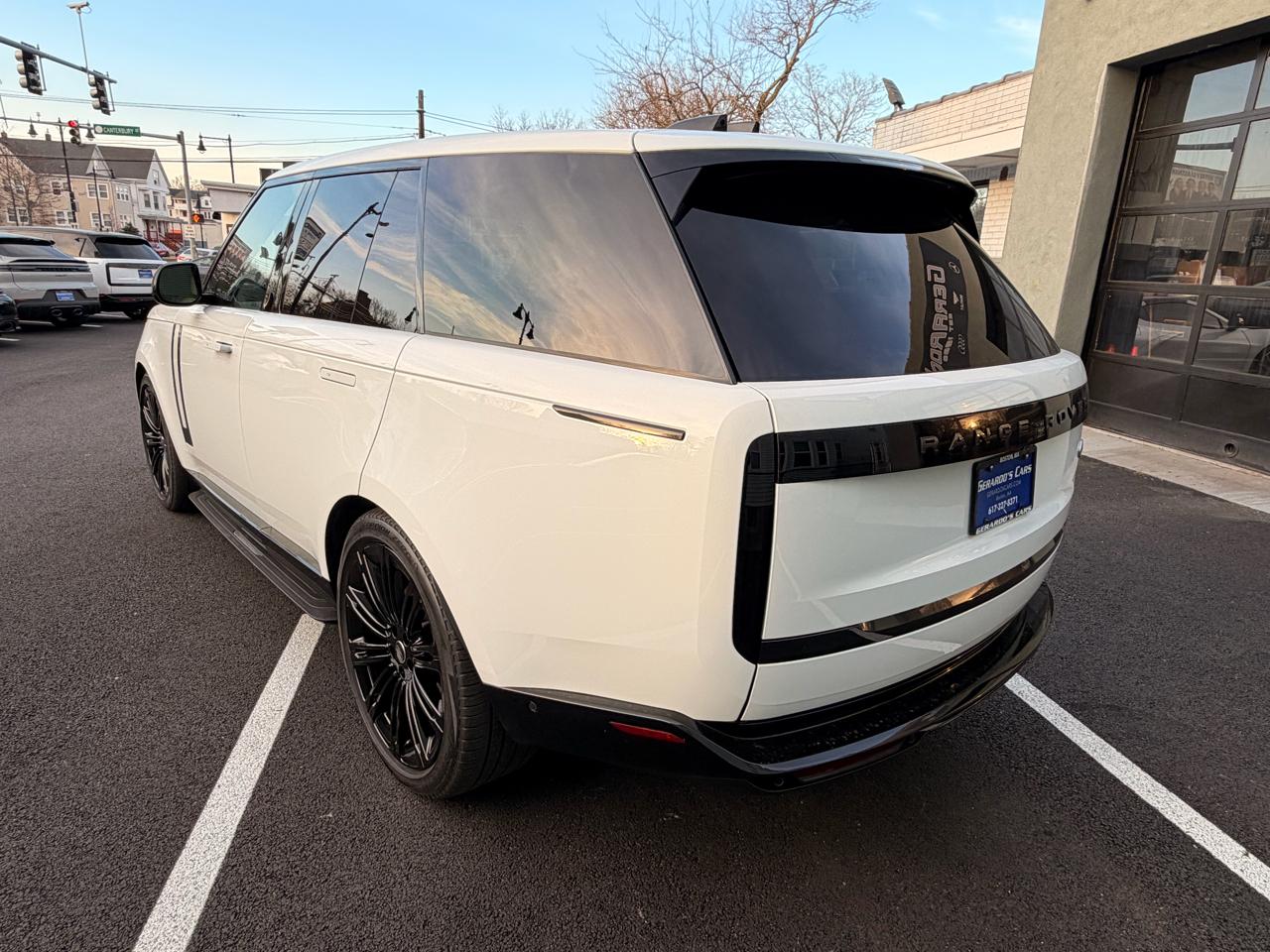 Land Rover Range Rover P400 SE SWB 2023