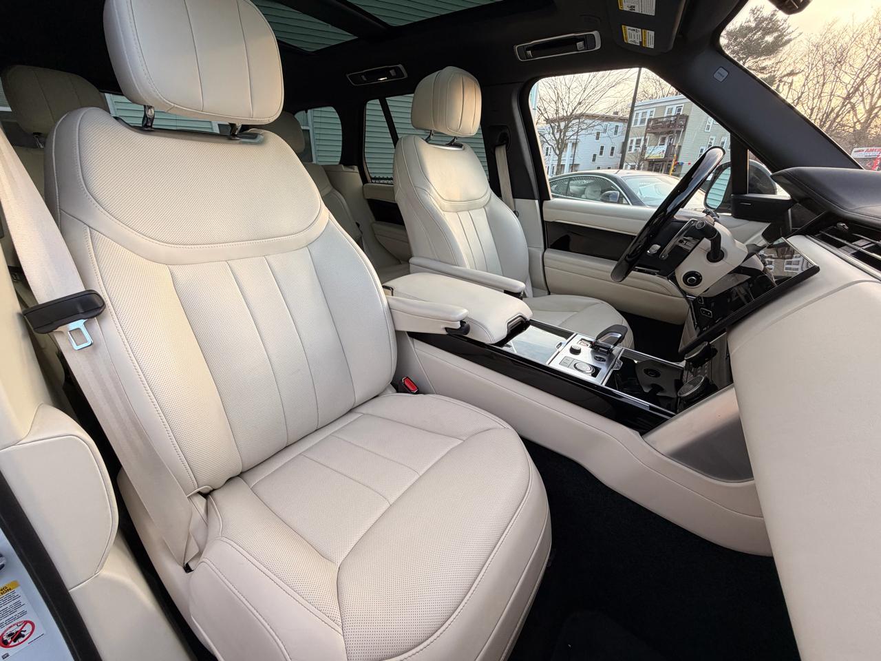 Land Rover Range Rover P400 SE SWB 2023