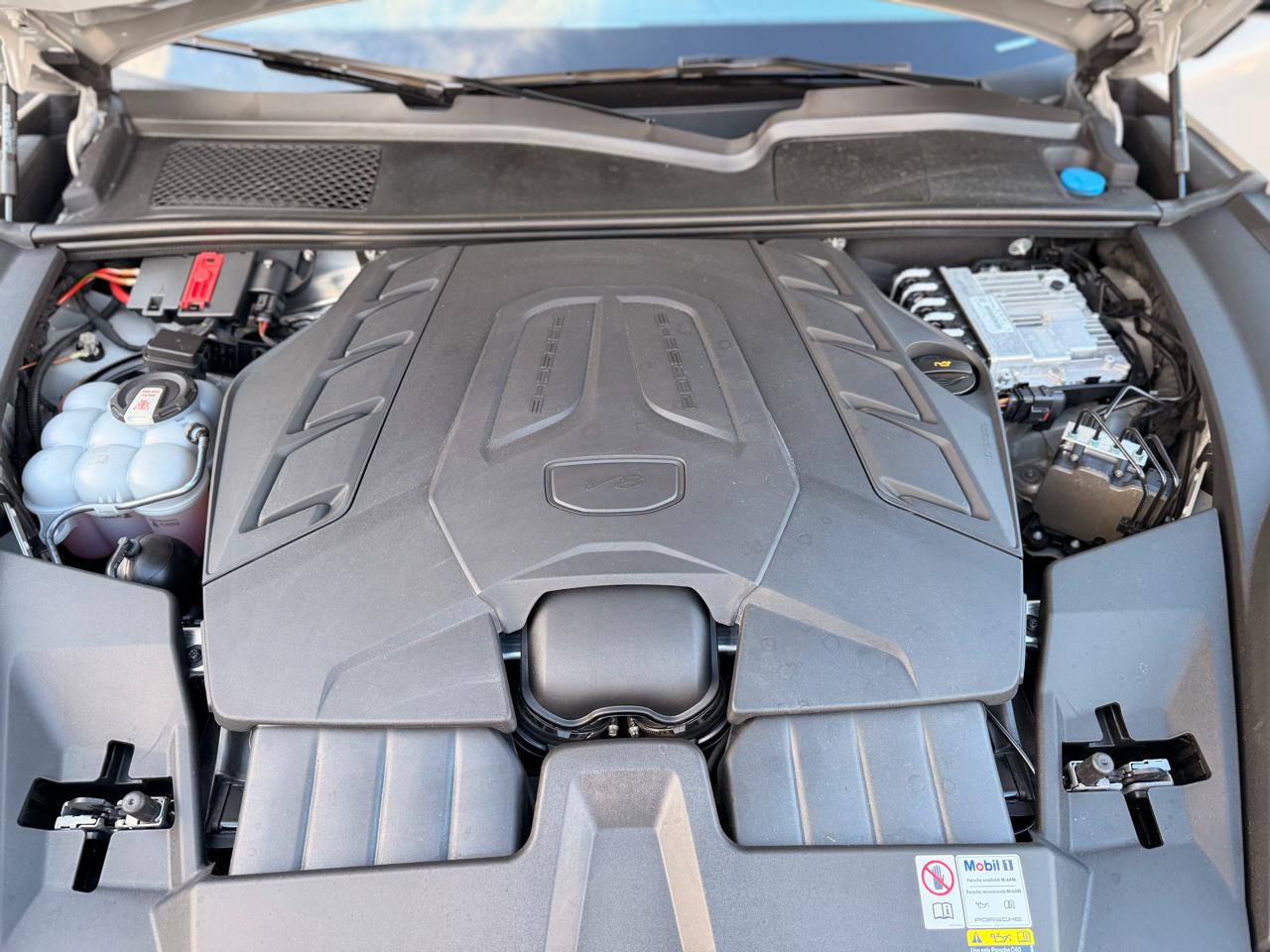 Porsche Cayenne Turbo GT Coupe AWD 2024