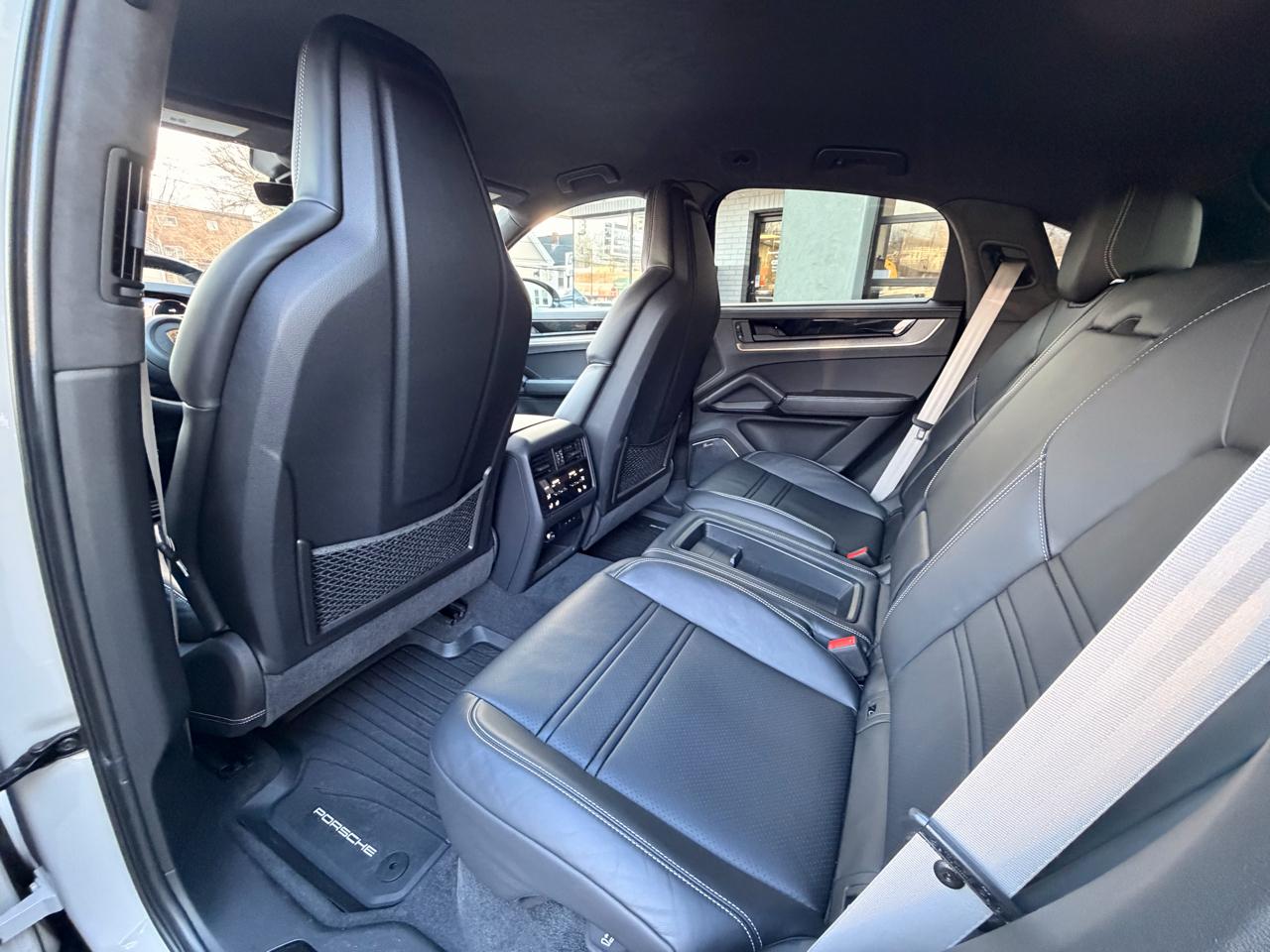 Porsche Cayenne Turbo GT Coupe AWD 2024