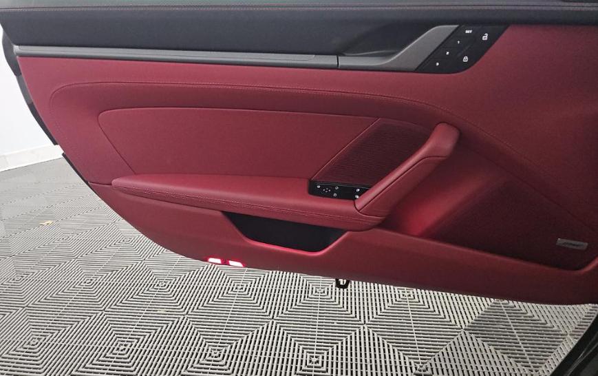 Porsche 911 Carrera S Coupe 2025