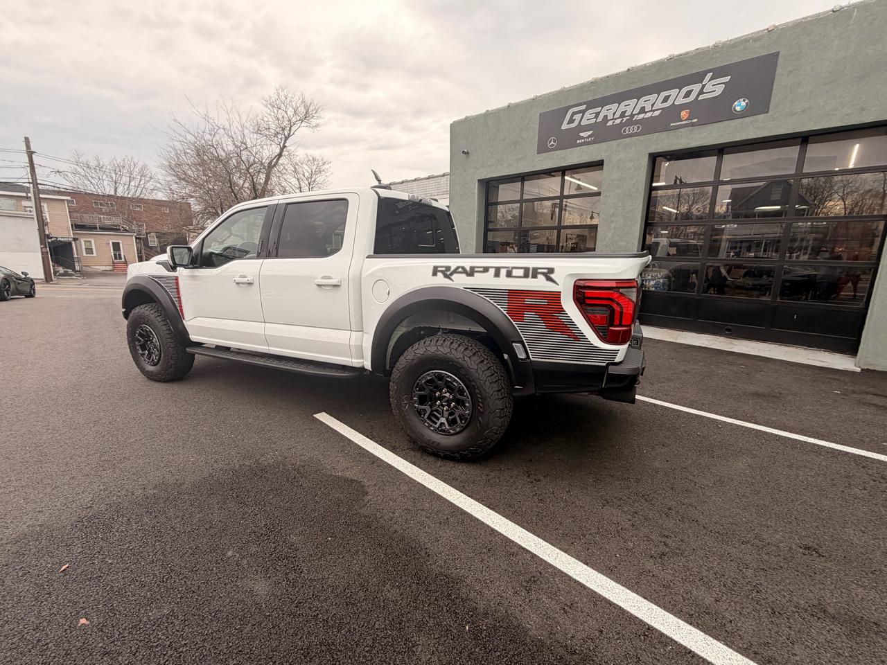 Ford F-150 Raptor 4WD SuperCrew 5.5' Box 2026