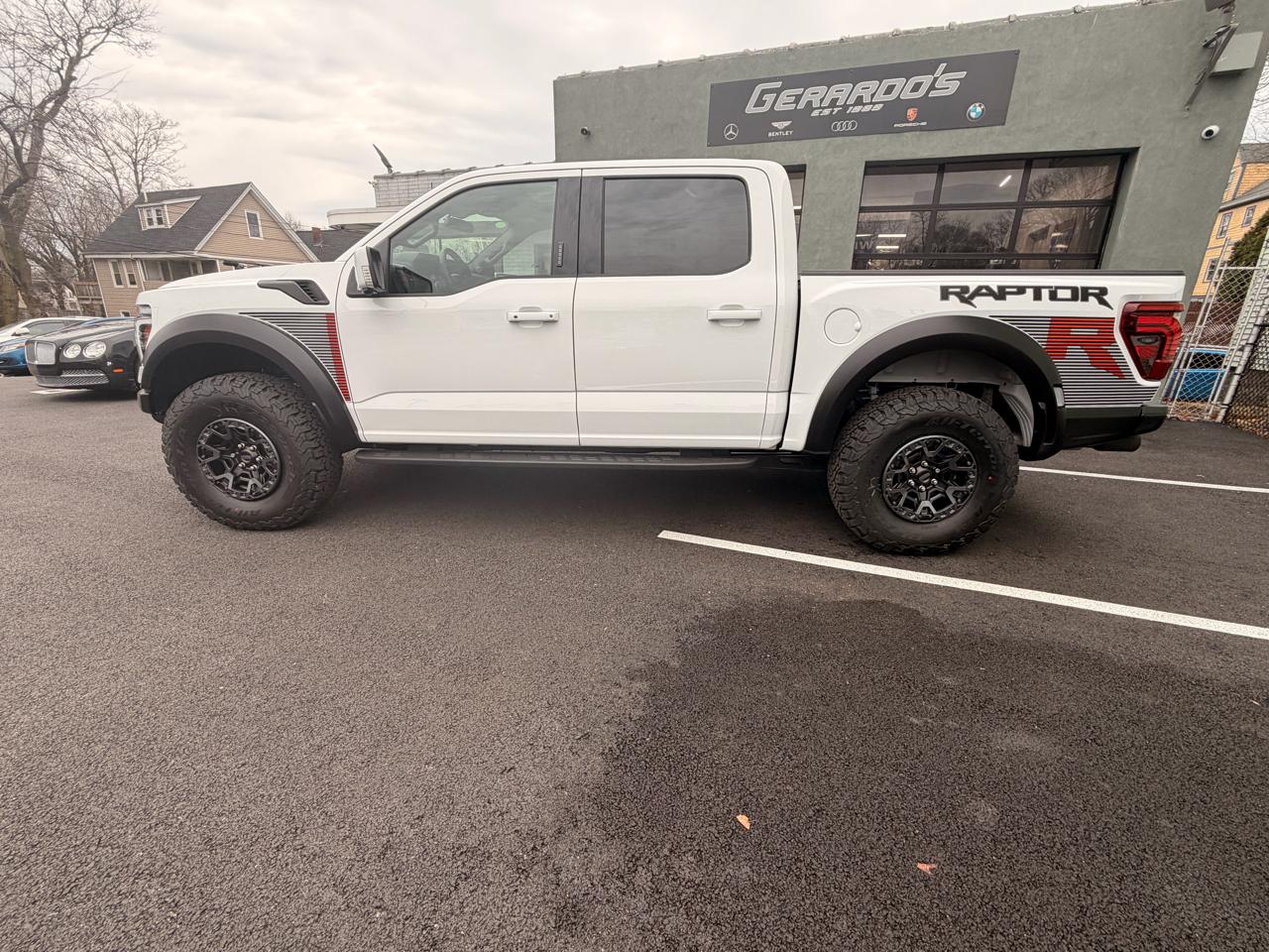 Ford F-150 Raptor 4WD SuperCrew 5.5' Box 2026