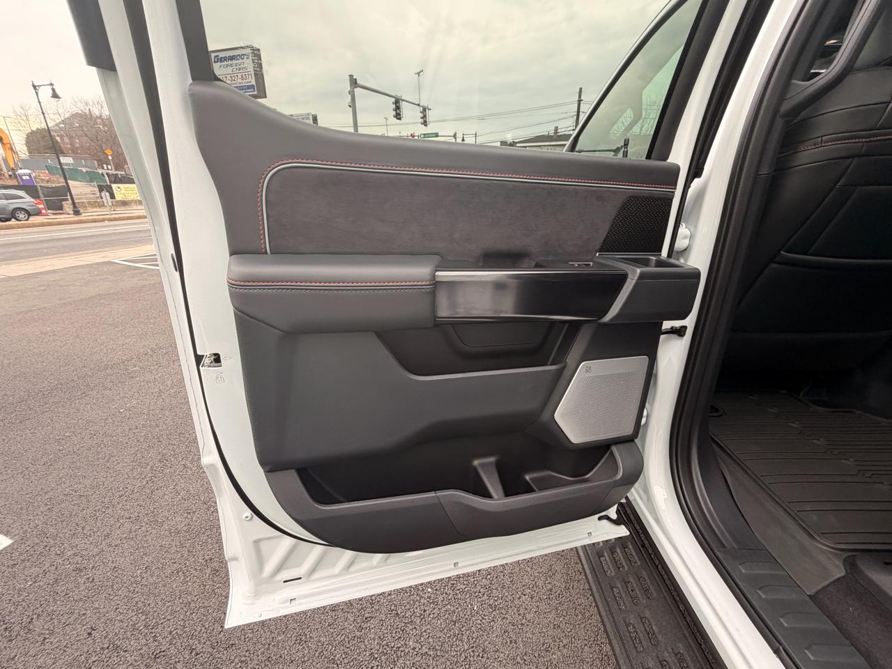 Ford F-150 Raptor 4WD SuperCrew 5.5' Box 2026