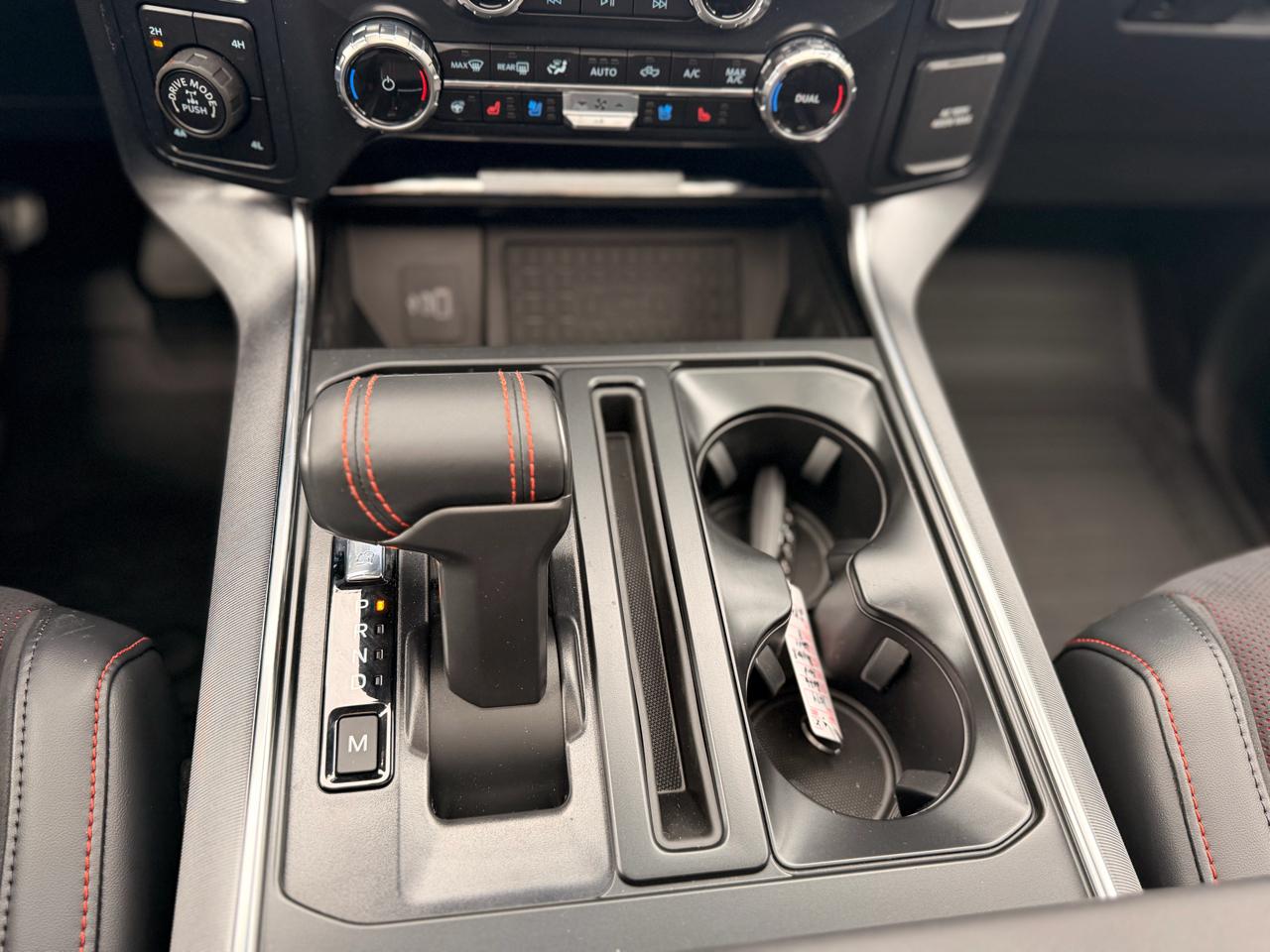 Ford F-150 Raptor 4WD SuperCrew 5.5' Box 2026