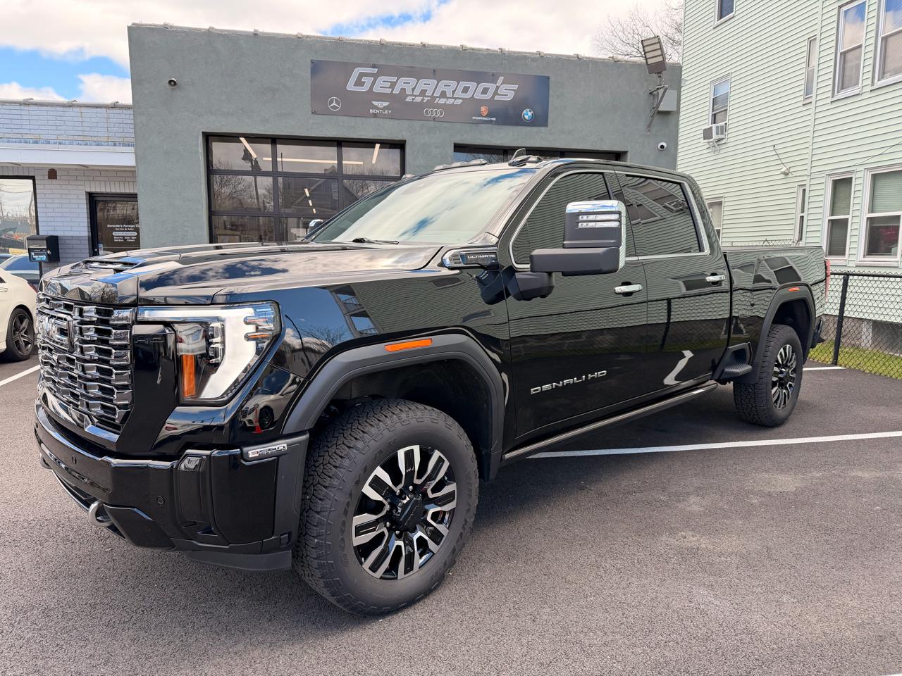 2025 GMC Sierra 3500HD 4WD Crew Cab 159" Denali Ultimate