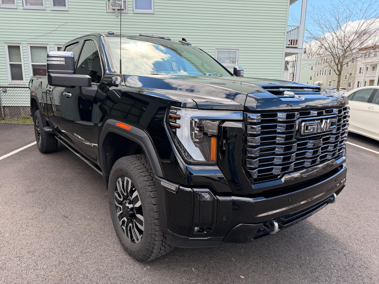 GMC Sierra 3500HD 4WD Crew Cab 159" Denali Ultimate 2025