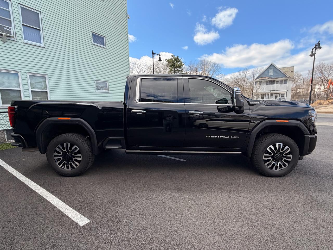 GMC Sierra 3500HD 4WD Crew Cab 159" Denali Ultimate 2025