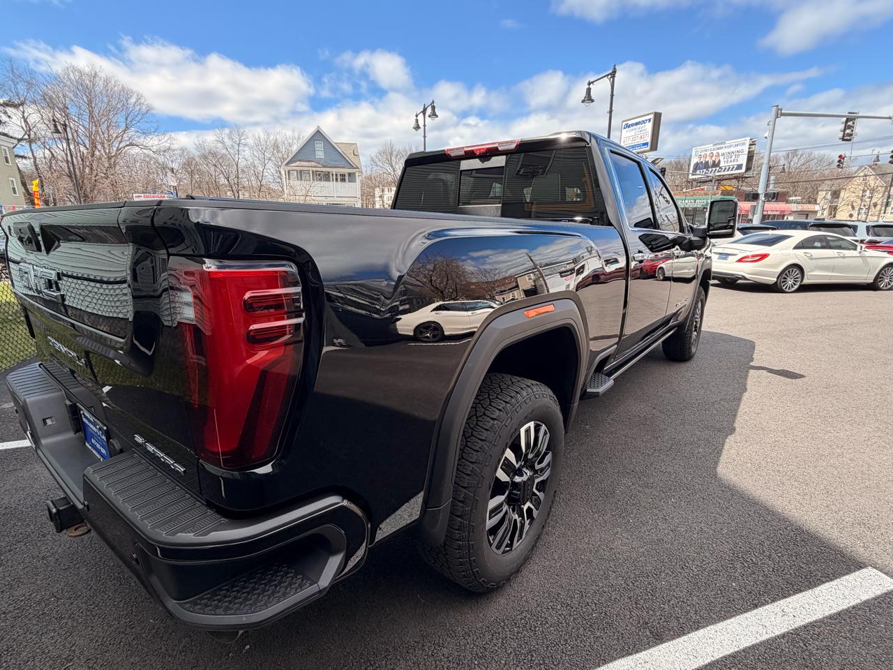 GMC Sierra 3500HD 4WD Crew Cab 159" Denali Ultimate 2025