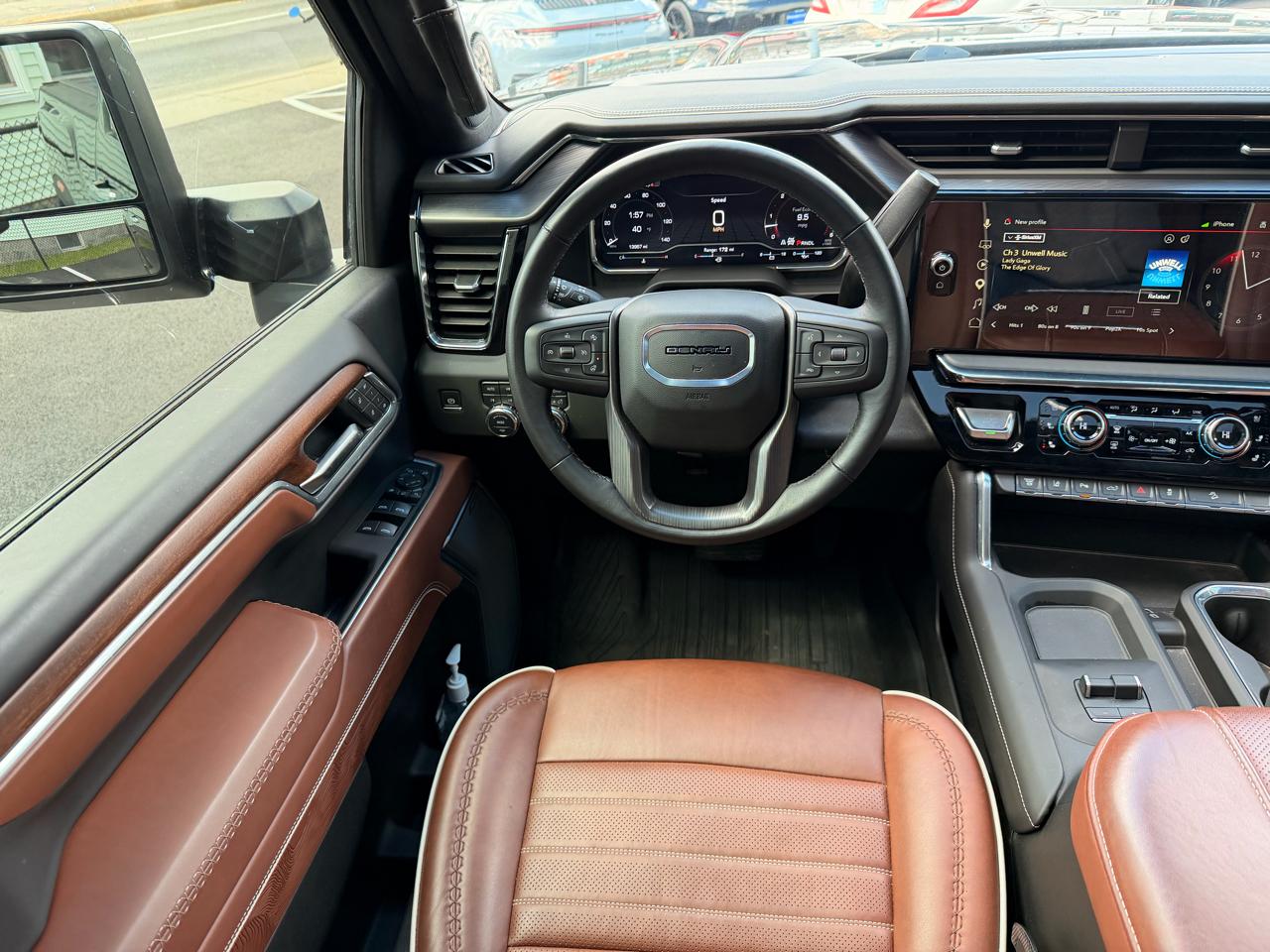 GMC Sierra 3500HD 4WD Crew Cab 159" Denali Ultimate 2025