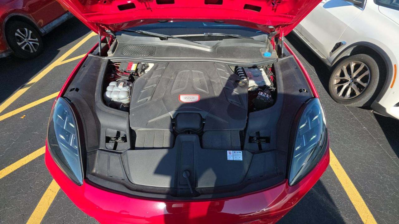 Porsche Cayenne GTS Coupe AWD 2021