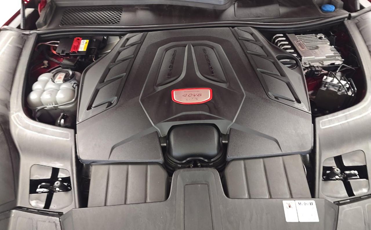 Porsche Cayenne GTS Coupe AWD 2021