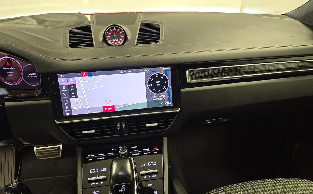 Porsche Cayenne GTS Coupe AWD 2021