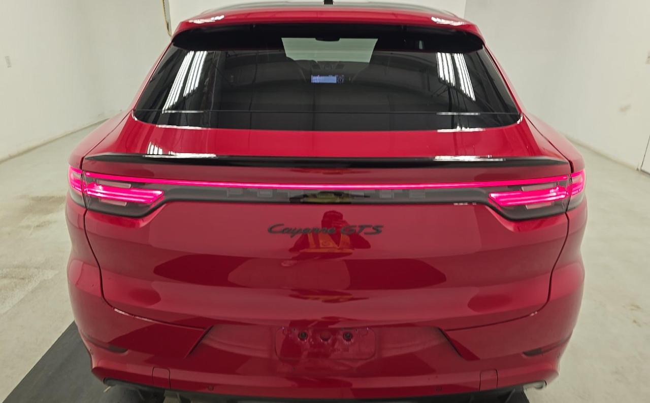 Porsche Cayenne GTS Coupe AWD 2021