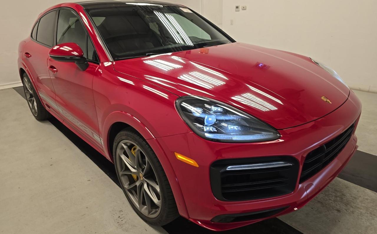 Porsche Cayenne GTS Coupe AWD 2021