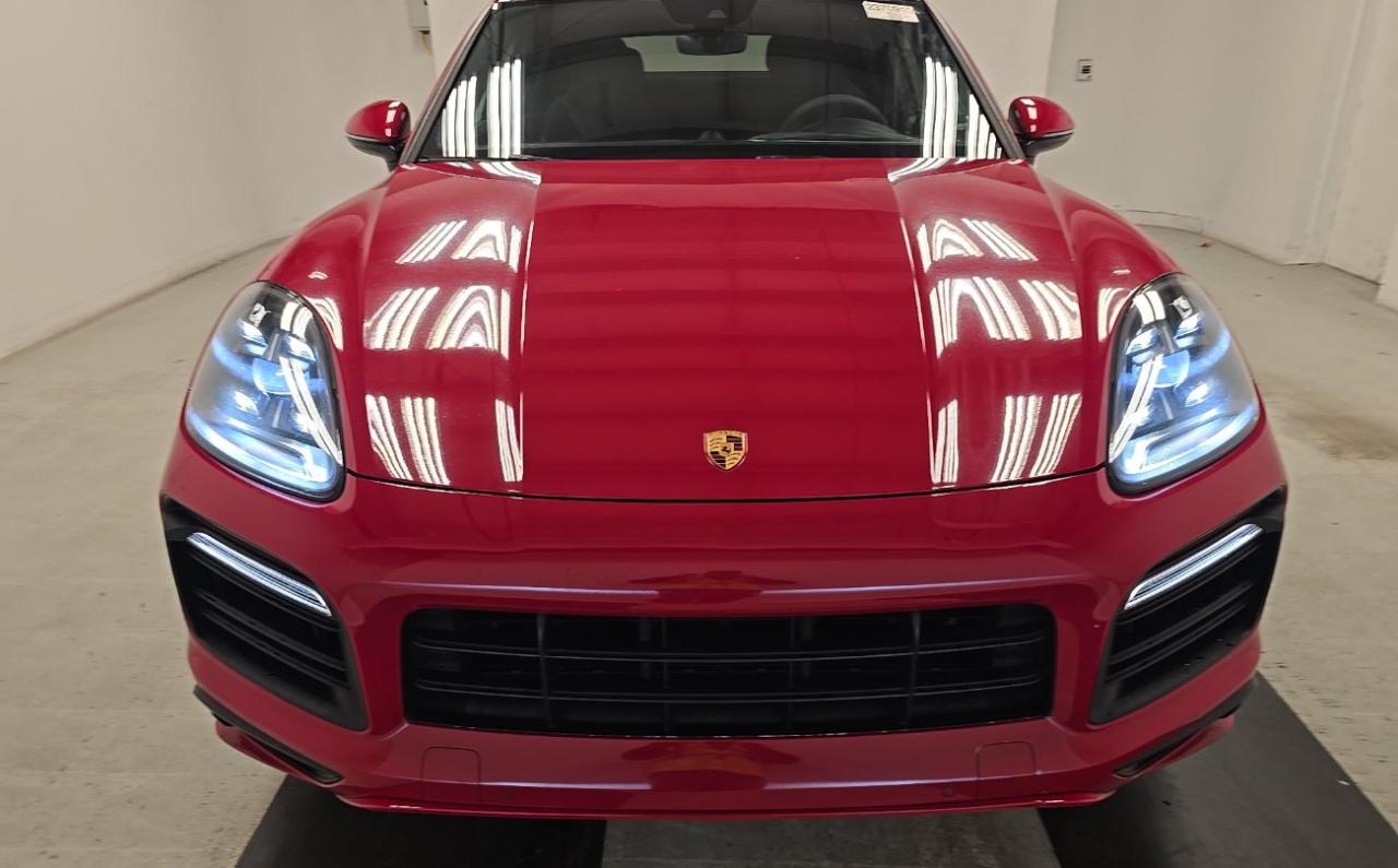 Porsche Cayenne GTS Coupe AWD 2021