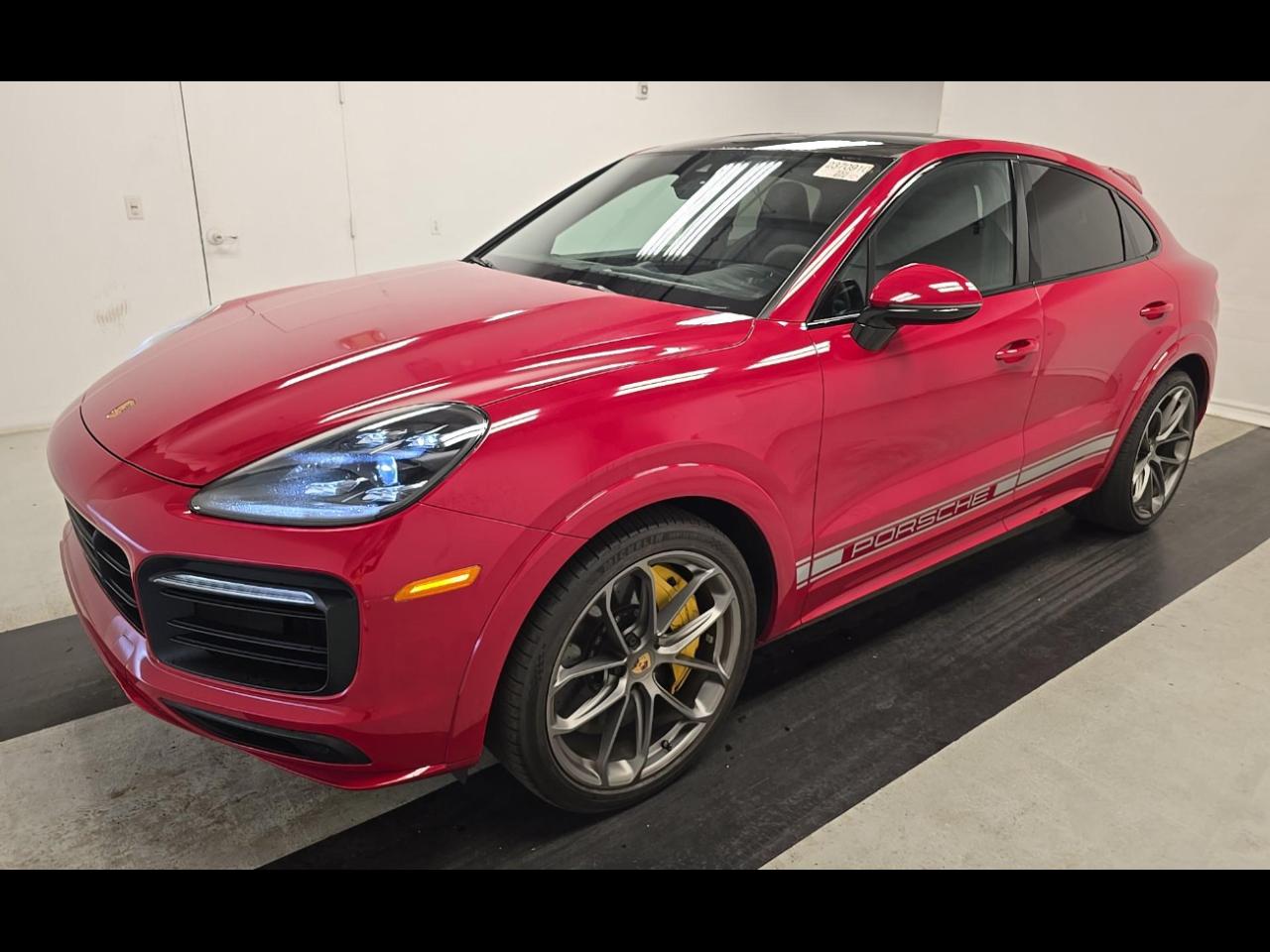 Porsche Cayenne GTS Coupe AWD 2021