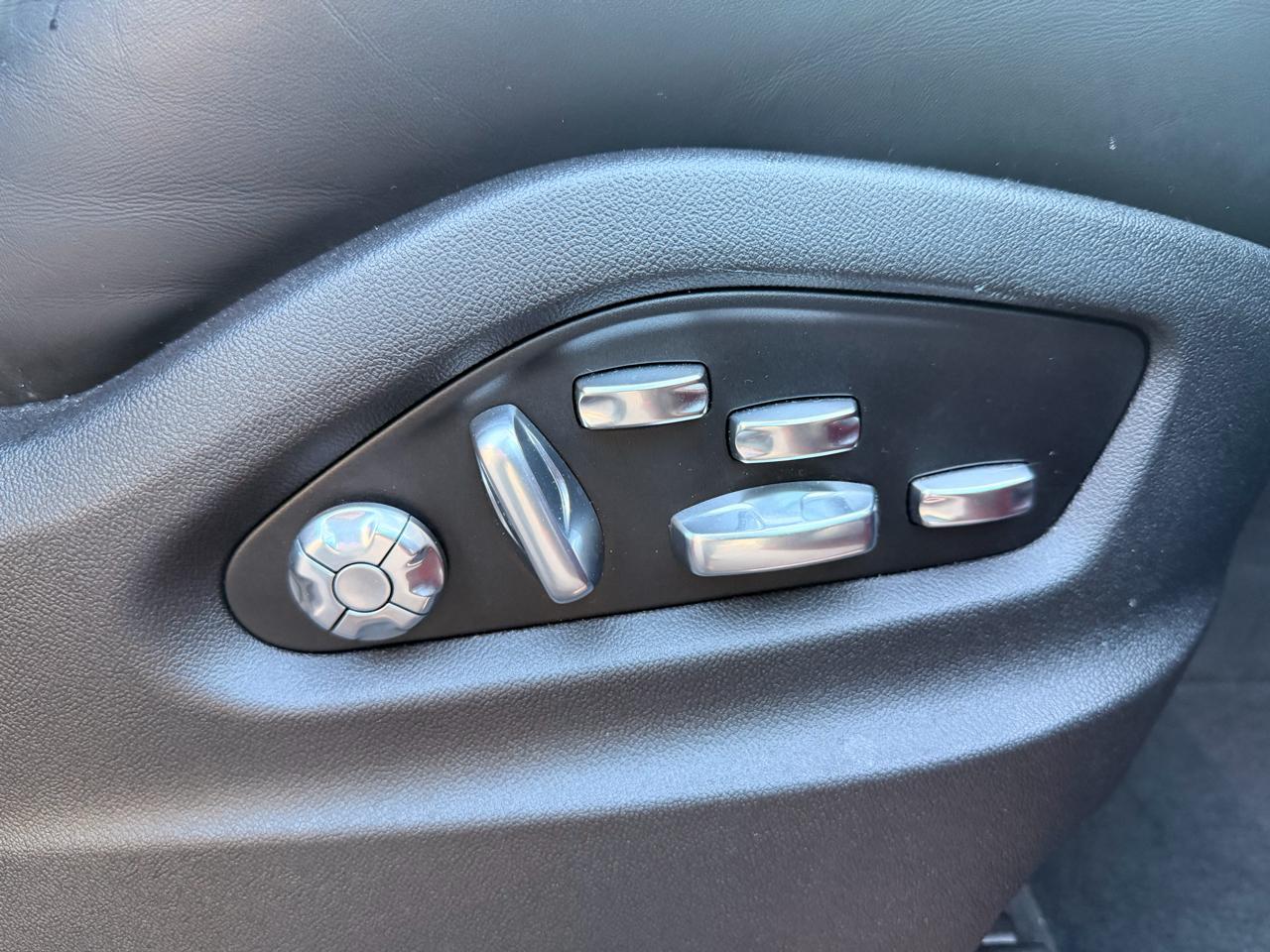 Porsche Cayenne GTS Coupe AWD 2021