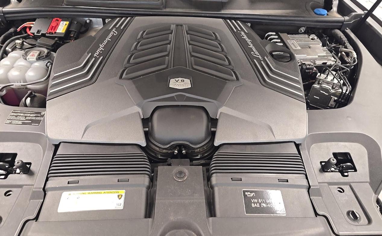 Lamborghini Urus AWD 2022