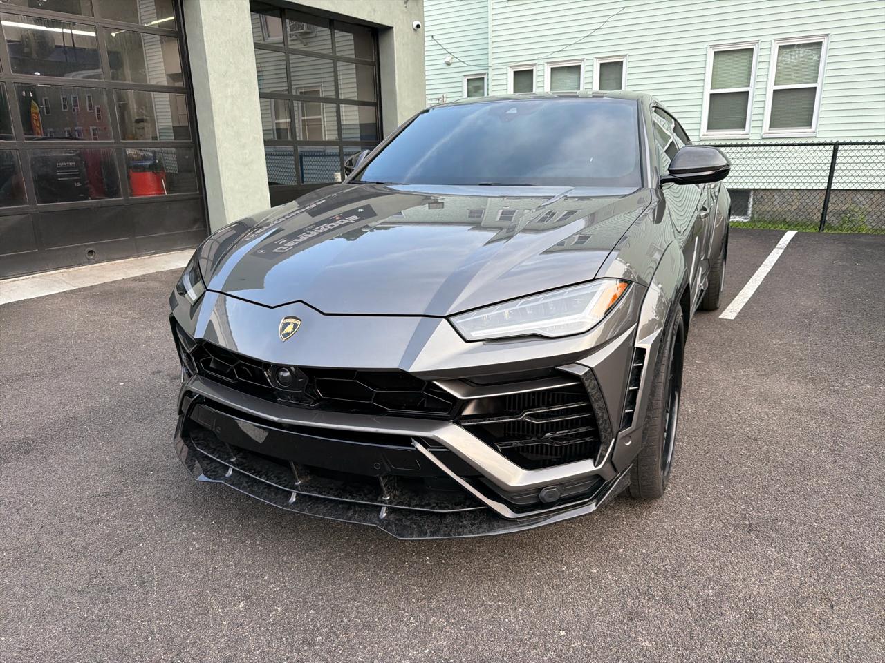 Lamborghini Urus AWD 2022