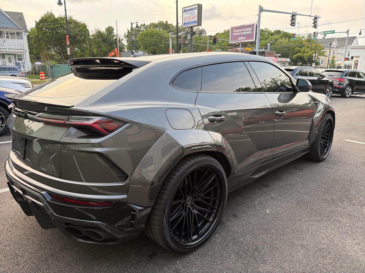 Lamborghini Urus AWD 2022