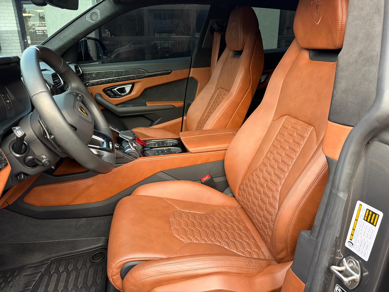Lamborghini Urus AWD 2022