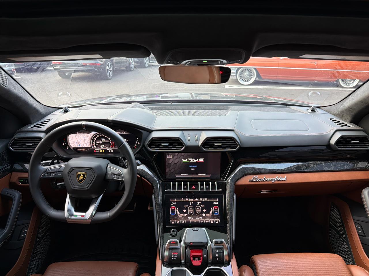Lamborghini Urus AWD 2022