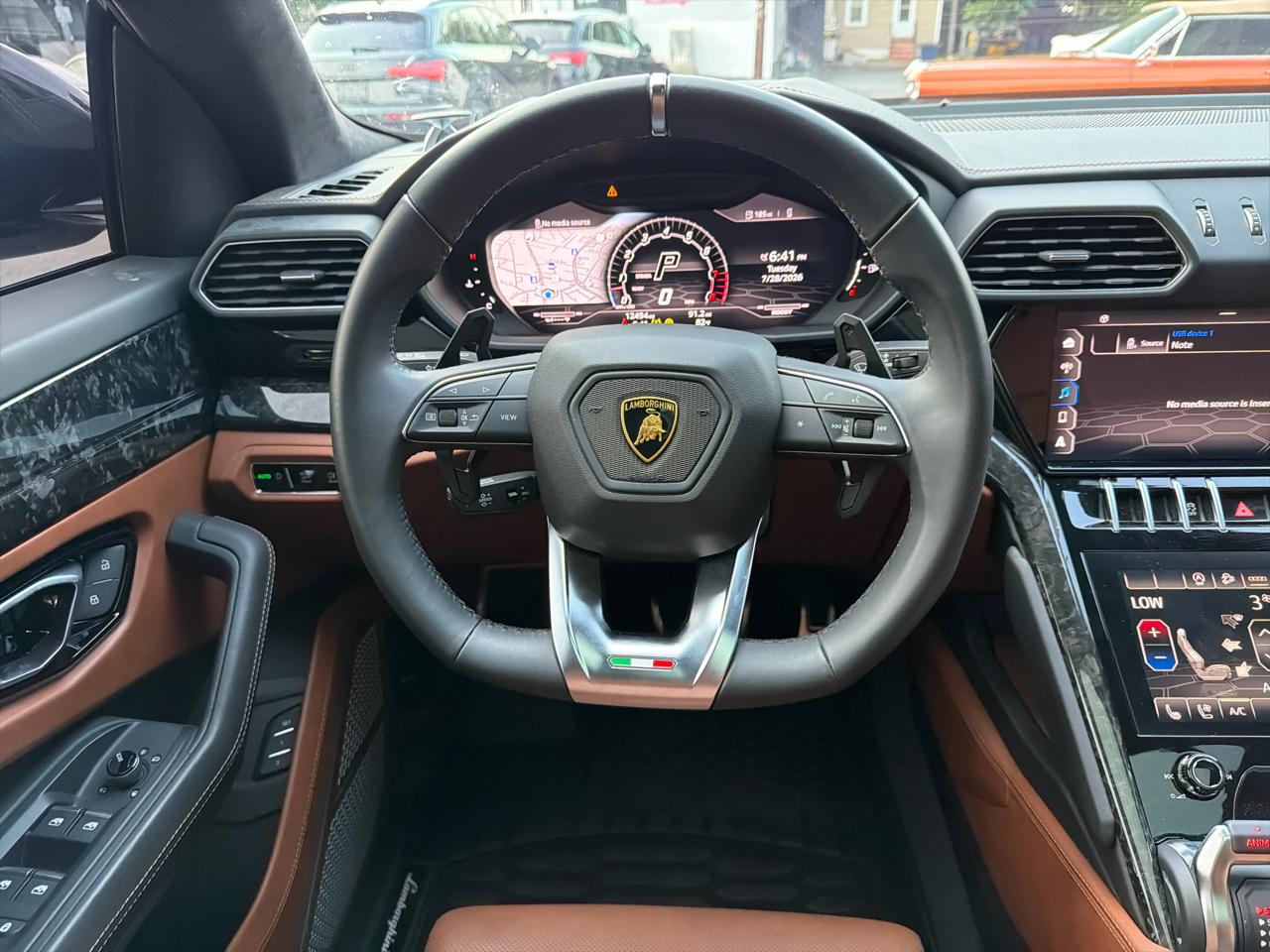 Lamborghini Urus AWD 2022