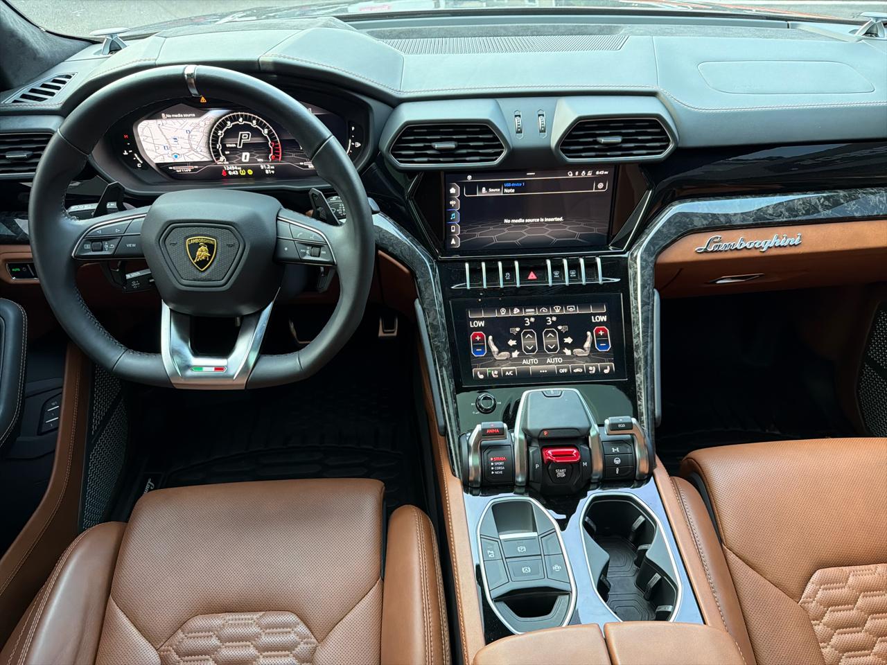 Lamborghini Urus AWD 2022