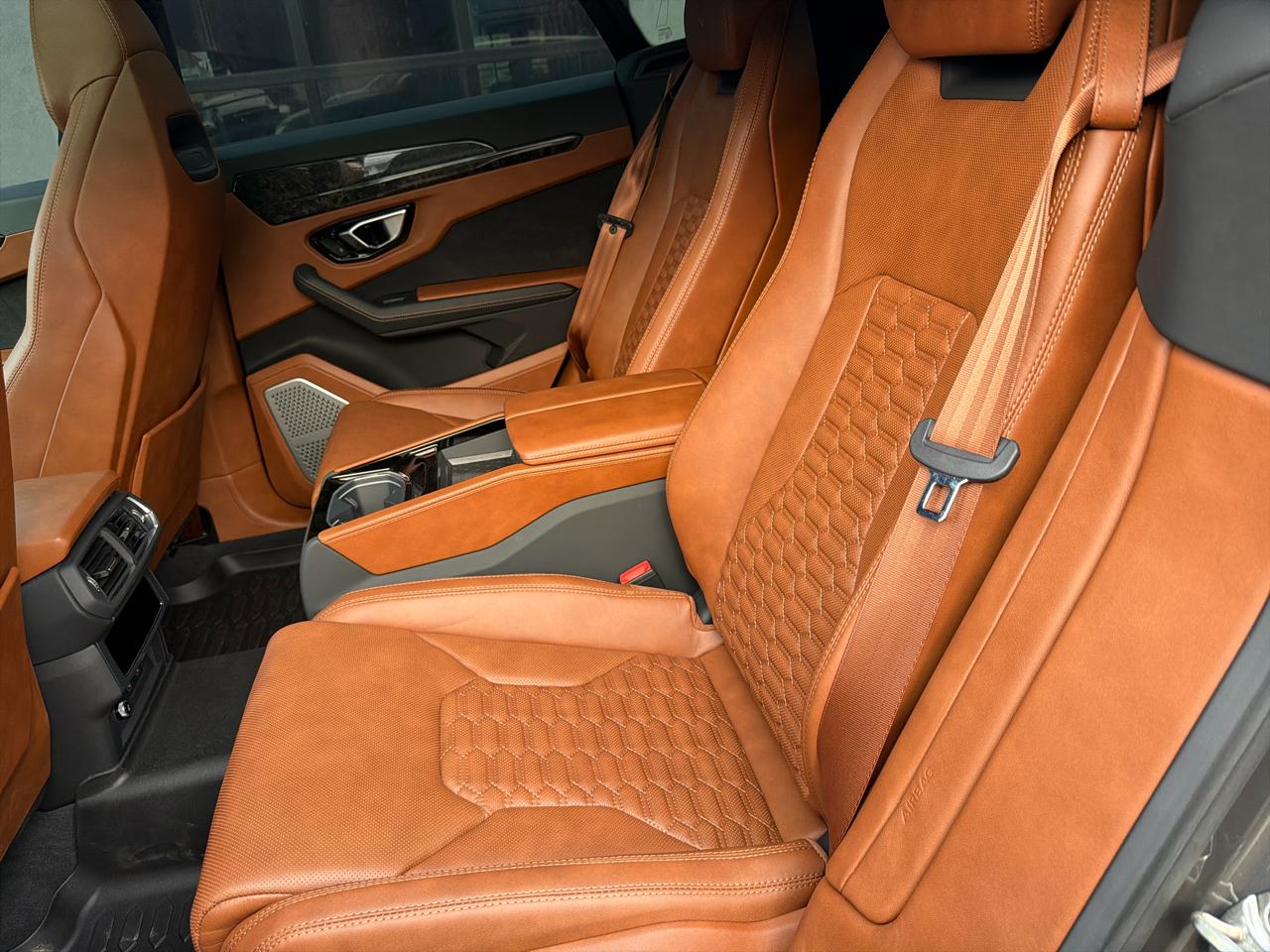Lamborghini Urus AWD 2022