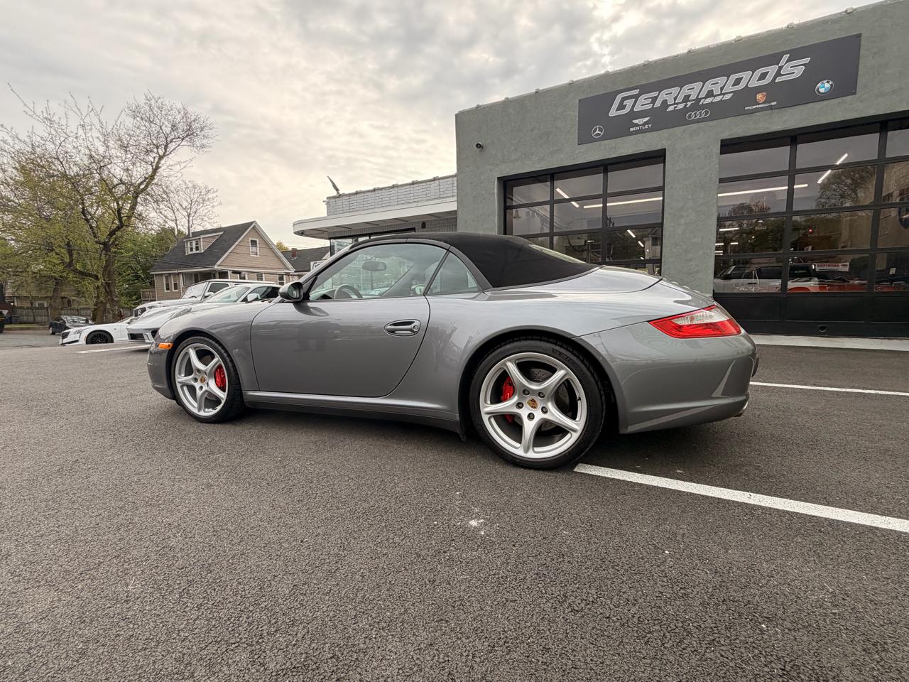 Porsche 911 2dr Cabriolet Carrera S 2006