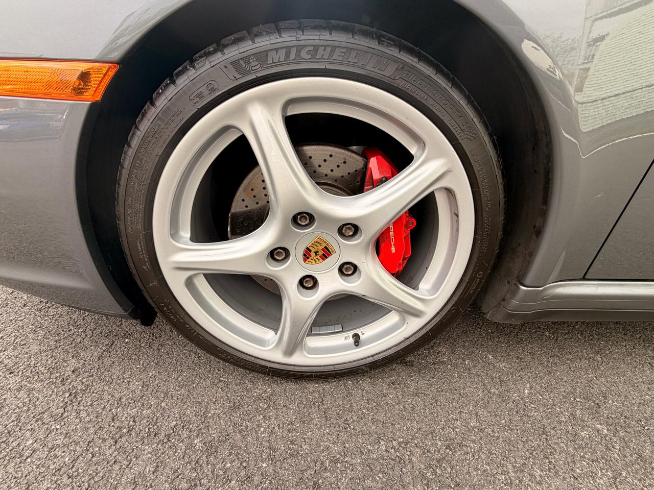 Porsche 911 2dr Cabriolet Carrera S 2006