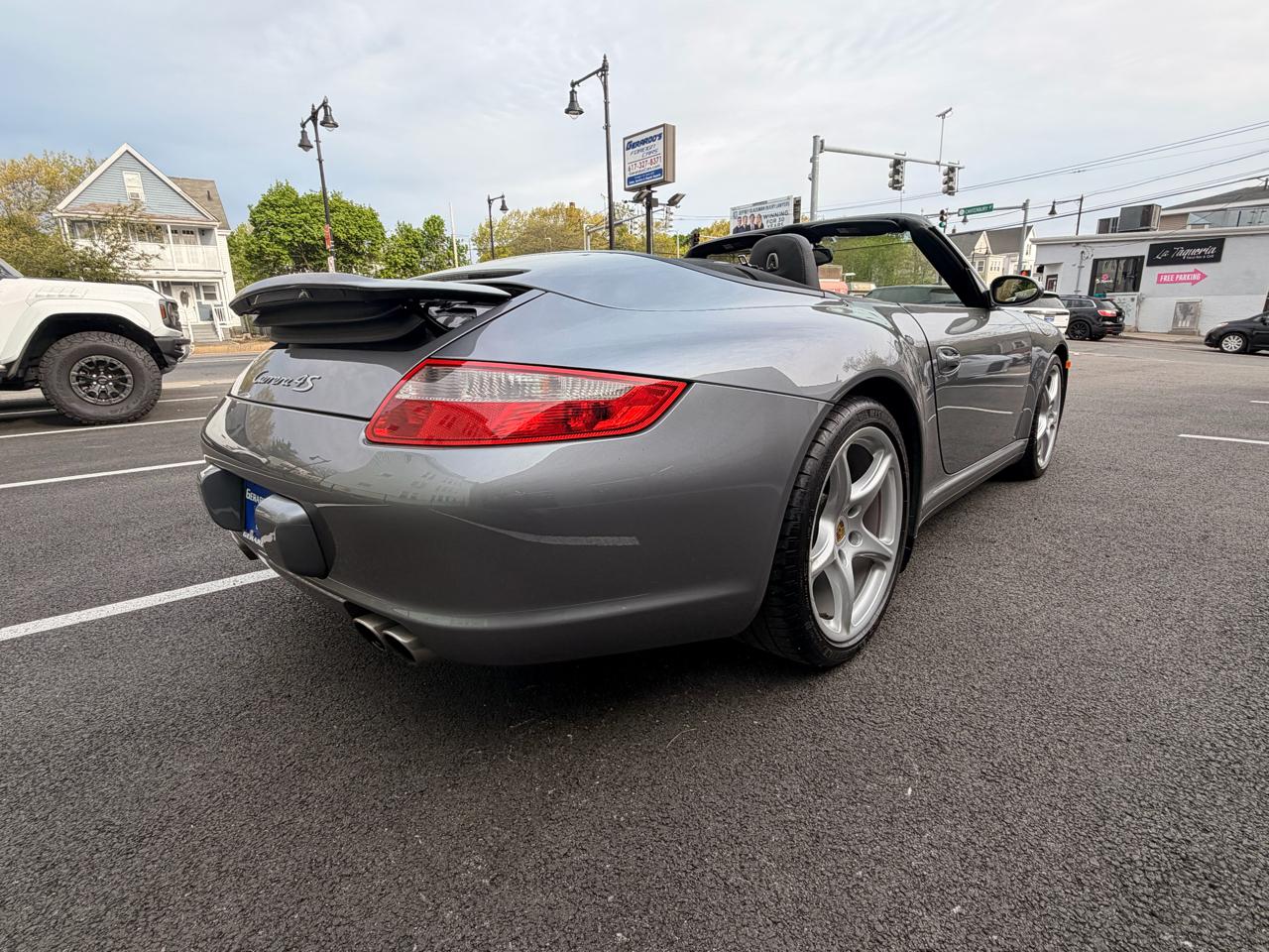 Porsche 911 2dr Cabriolet Carrera S 2006