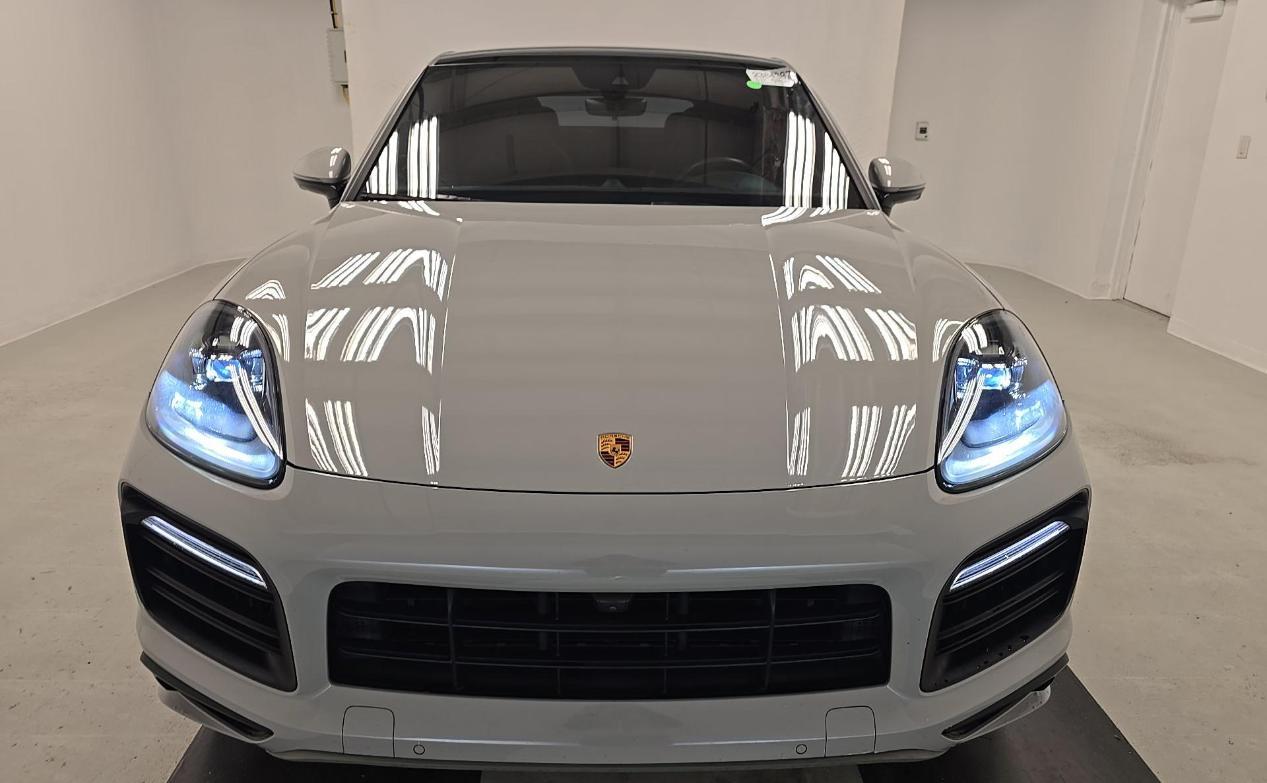 Porsche Cayenne GTS Coupe AWD 2022