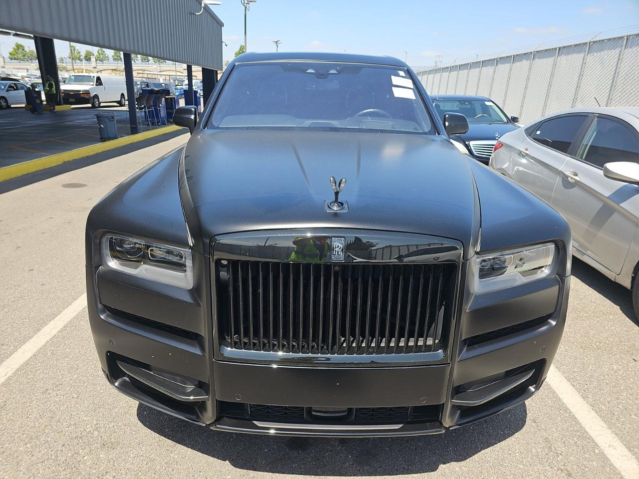 Rolls-Royce Cullinan Black Badge Sport Utility 2023