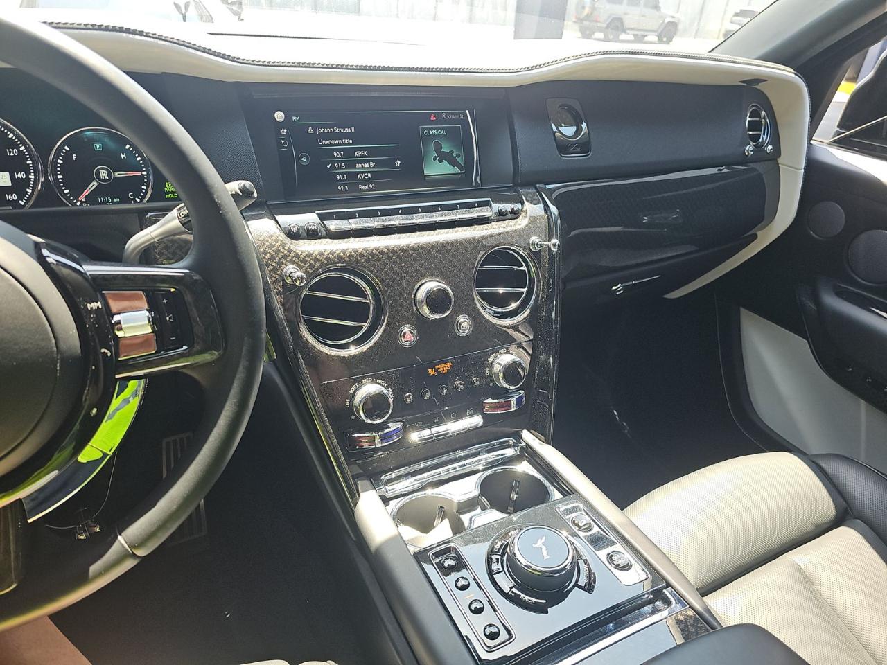 Rolls-Royce Cullinan Black Badge Sport Utility 2023