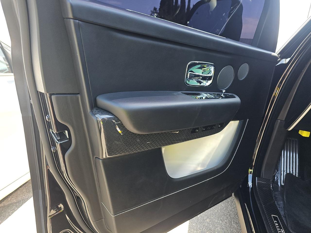 Rolls-Royce Cullinan Black Badge Sport Utility 2023