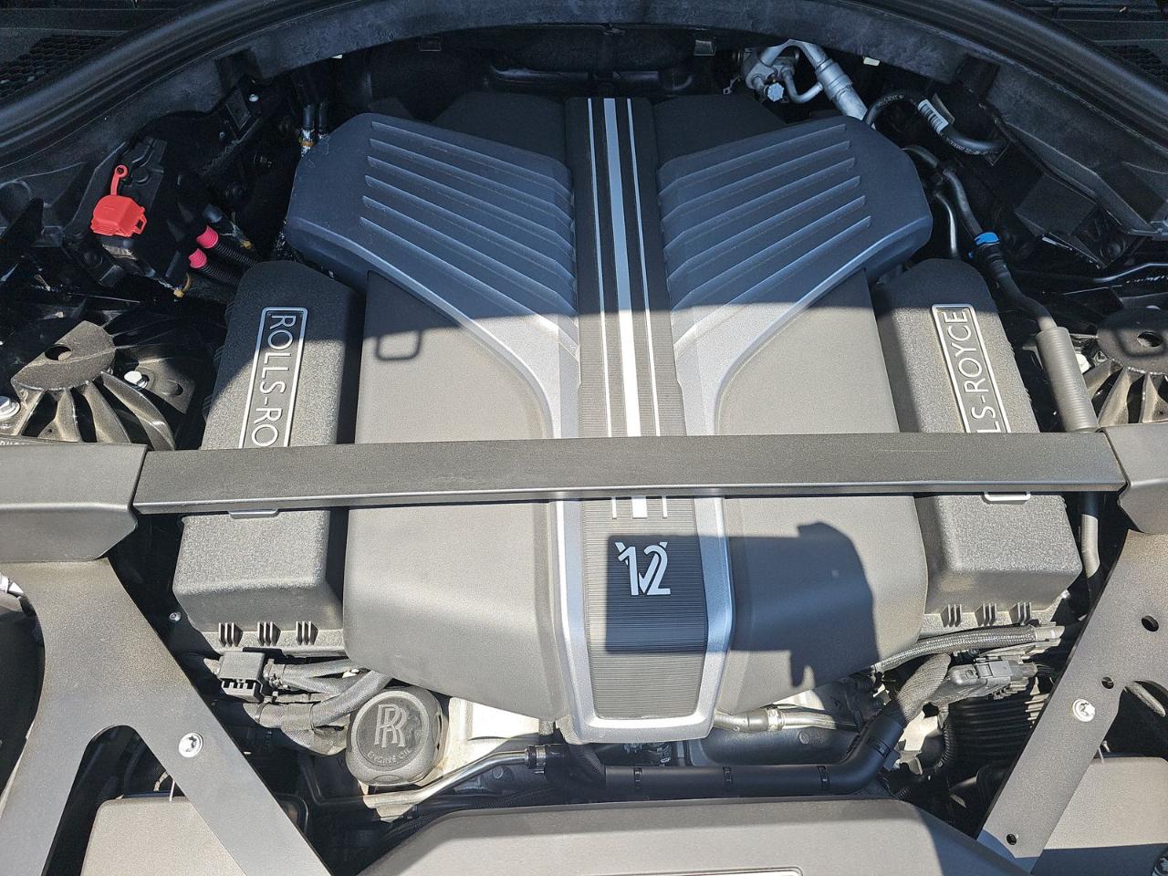 Rolls-Royce Cullinan Black Badge Sport Utility 2023
