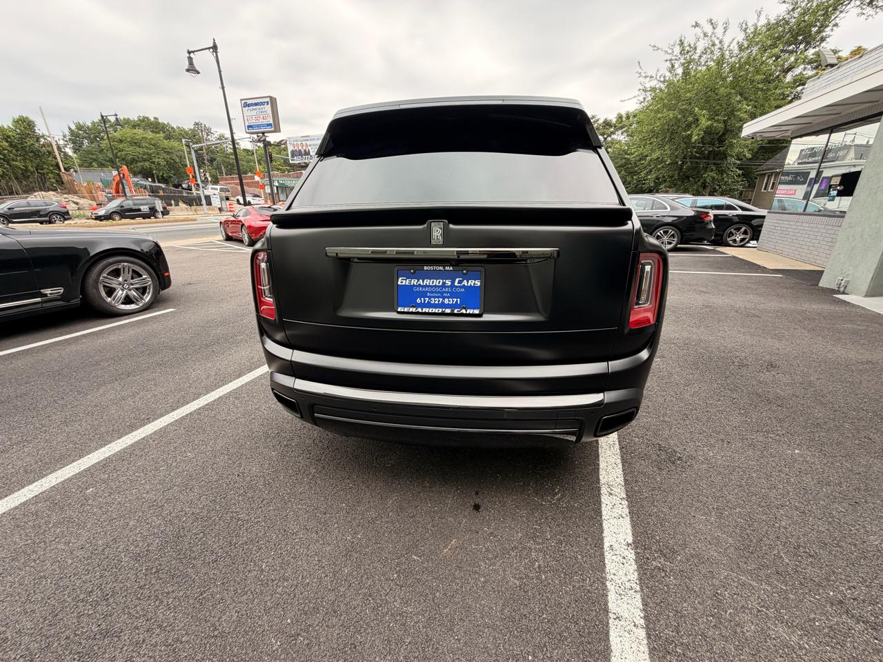 Rolls-Royce Cullinan Black Badge Sport Utility 2023