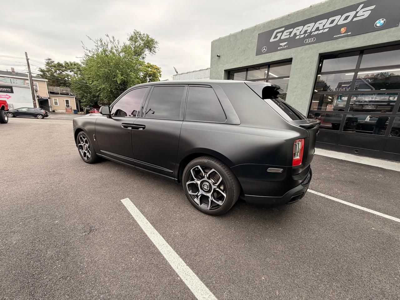 Rolls-Royce Cullinan Black Badge Sport Utility 2023