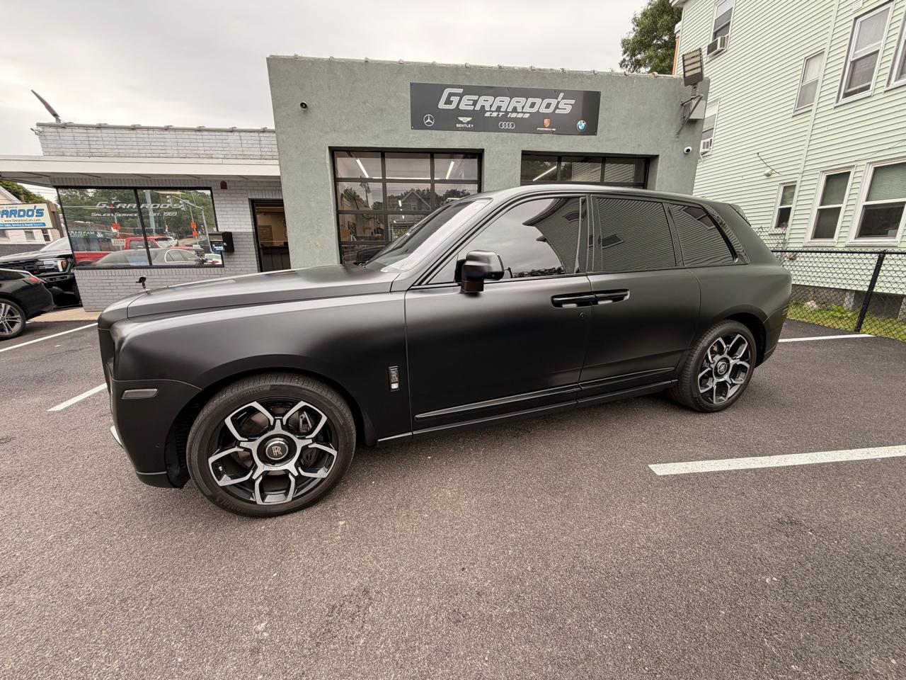 Rolls-Royce Cullinan Black Badge Sport Utility 2023