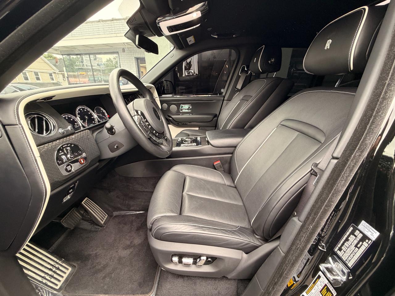 Rolls-Royce Cullinan Black Badge Sport Utility 2023