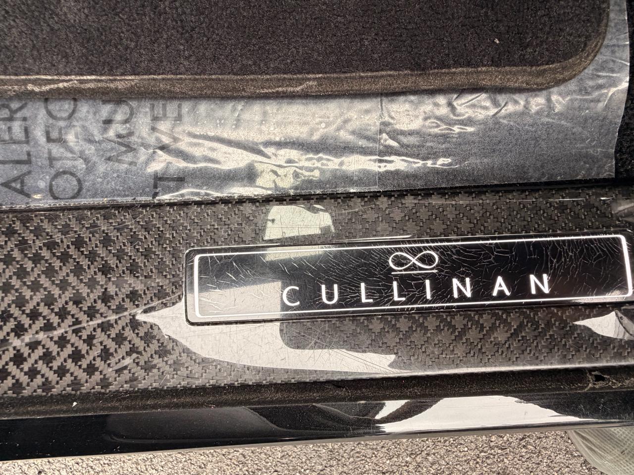 Rolls-Royce Cullinan Black Badge Sport Utility 2023