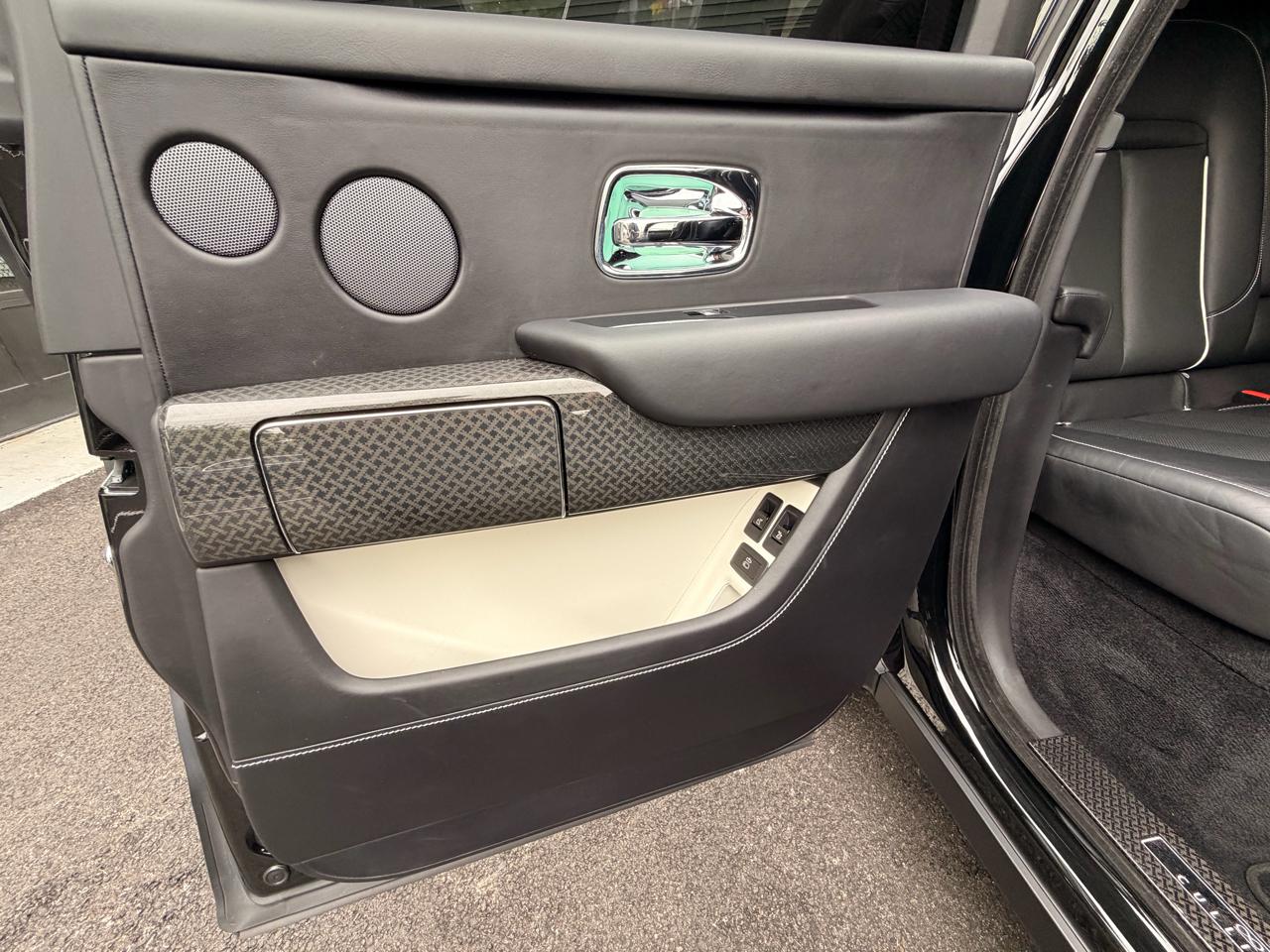 Rolls-Royce Cullinan Black Badge Sport Utility 2023