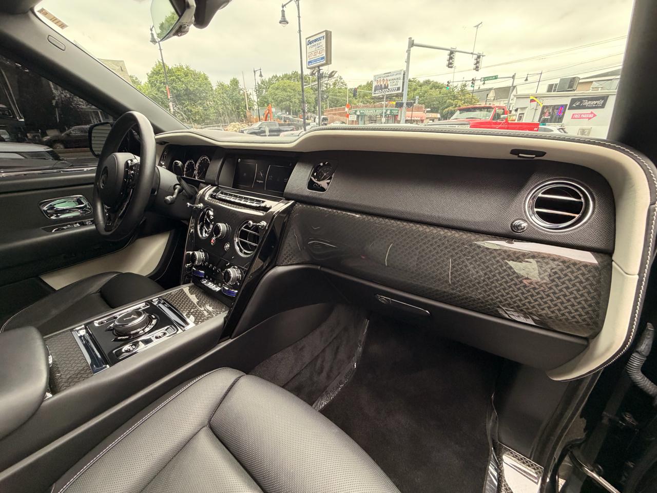 Rolls-Royce Cullinan Black Badge Sport Utility 2023