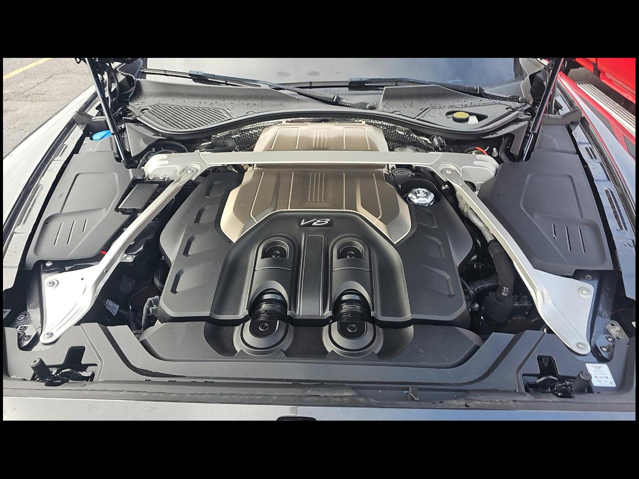 Bentley Flying Spur V8 Sedan 2021