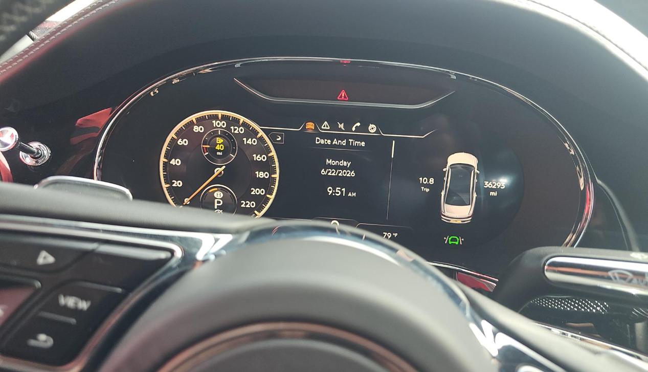 Bentley Flying Spur V8 Sedan 2021