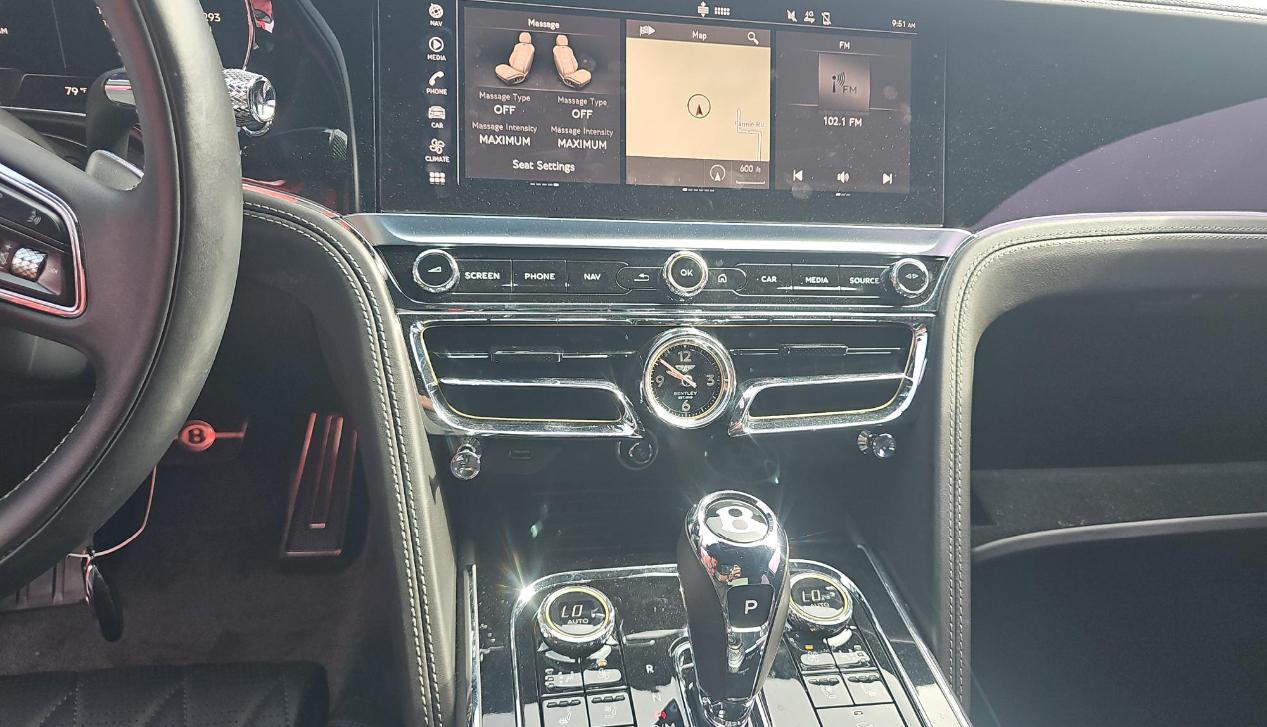 Bentley Flying Spur V8 Sedan 2021
